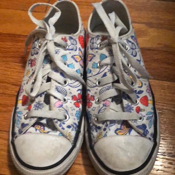 cute flower converse